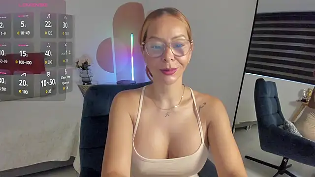 AvaCollinss online show from October 3, 12:02 pm