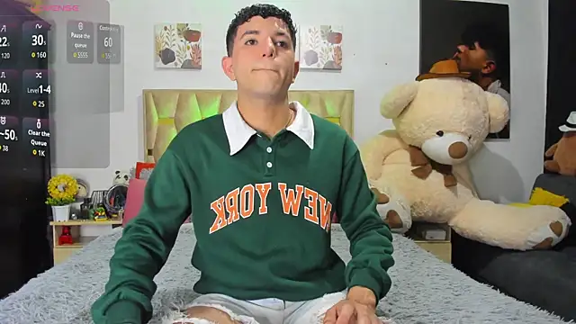 Snapshot of patrick_sanzz chatting on September 22, 6:10 pm patrick sanzz online show from September 22, 6:10 pm