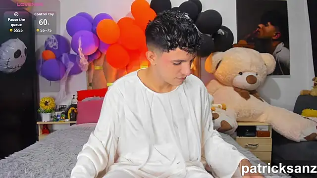 Snapshot of patrick_sanzz chatting on October 31, 9:05 pm patrick sanzz online show from October 31, 9:05 pm