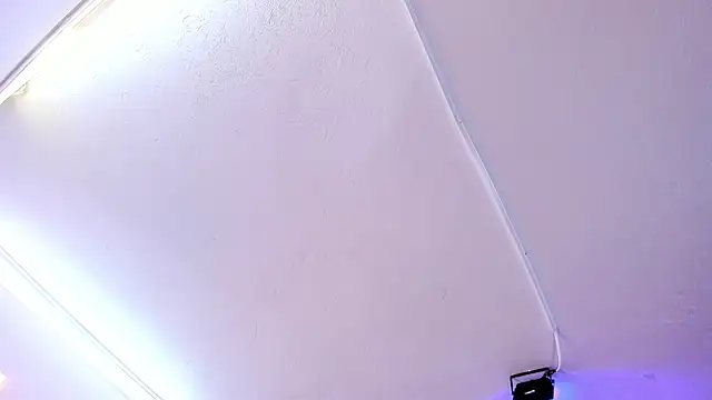 Amy Kiitty  online show from November 23, 12:27 pm