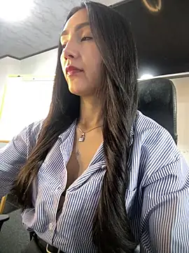 Amy Kiitty  online show from May 6, 1:38 pm