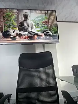 Amy Kiitty  online show from June 25, 1:26 pm