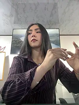 Amy Kiitty  online show from July 17, 2:13 pm