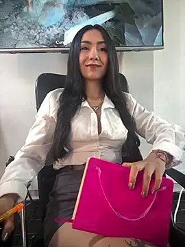 Amy Kiitty  online show from July 28, 4:39 pm
