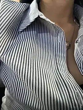Amy Kiitty  online show from August 3, 2:54 pm