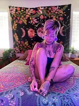 GoldieBakeman online show from October 16, 4:08 pm