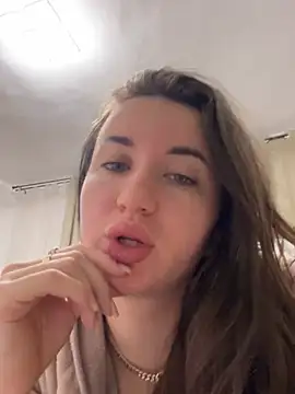 Lorennameliyy online show from January 23, 4:30 am