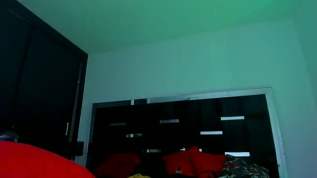 Snapshot of Eyleen_Santos chatting on March 5, 7:54 pm Eyleen Santos online show from March 5, 7:54 pm