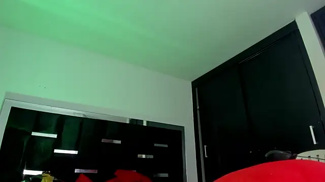 Snapshot of Eyleen_Santos chatting on March 10, 7:52 pm Eyleen Santos online show from March 10, 7:52 pm