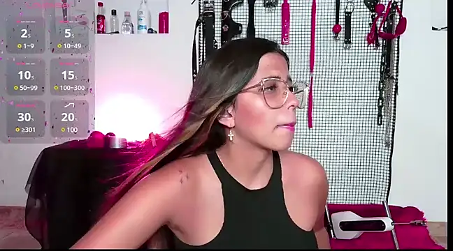 Snapshot of Megaan_Greey chatting on January 9, 2:01 am Megaan Greey online show from January 9, 2:01 am