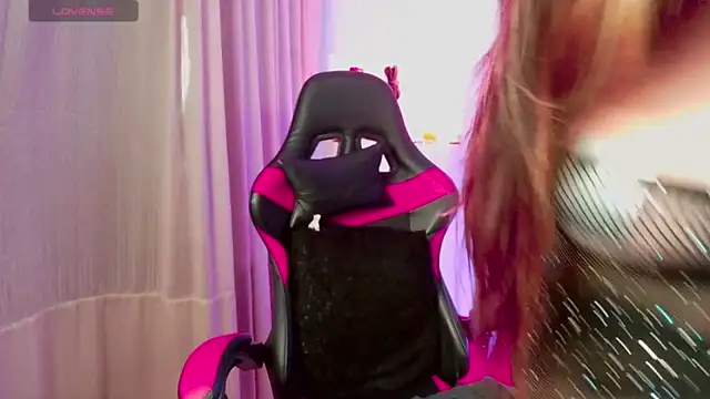 Snapshot of Megaan_Greey chatting on October 8, 4:15 pm Megaan Greey online show from October 8, 4:15 pm