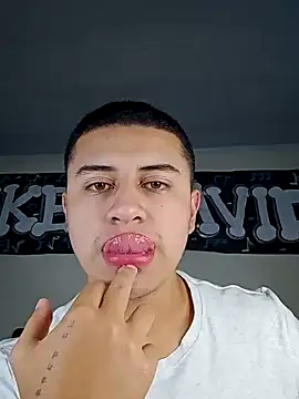 SexyBoy-Bigclit online show from December 5, 10:01 pm