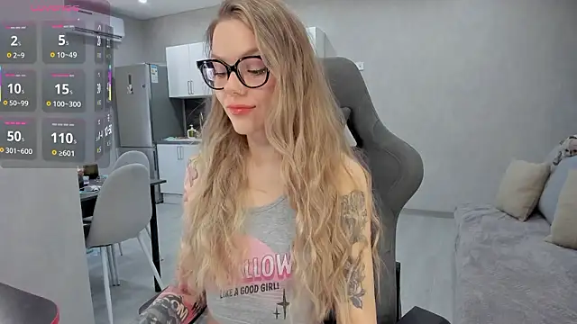 Marta May  online show from March 14, 10:53 am