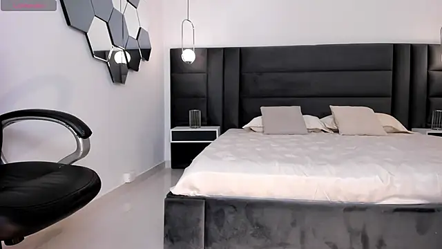 KatieNolan 1 online show from October 11, 7:23 pm