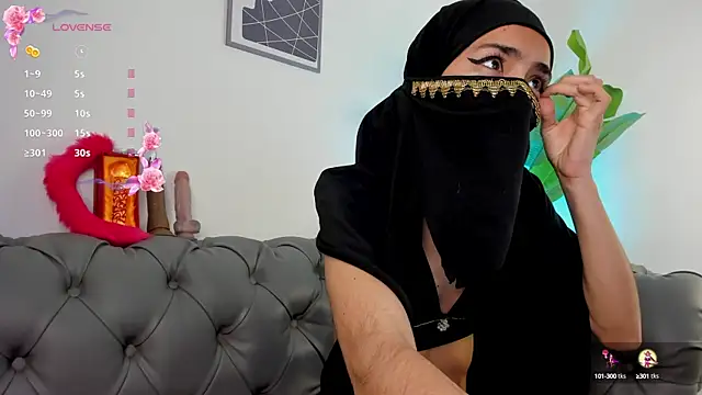 inaya zyad online show from December 16, 3:22 pm