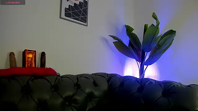 inaya zyad online show from January 18, 3:49 pm