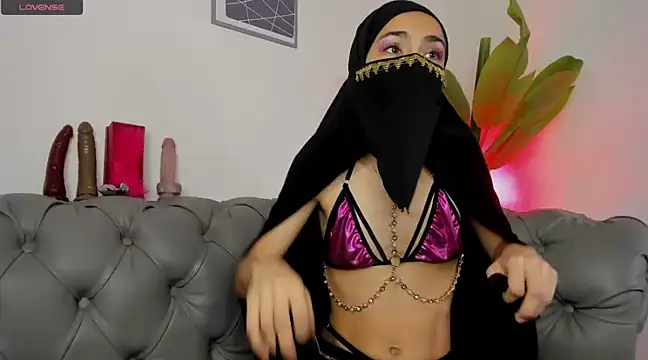 inaya zyad online show from February 8, 7:59 pm