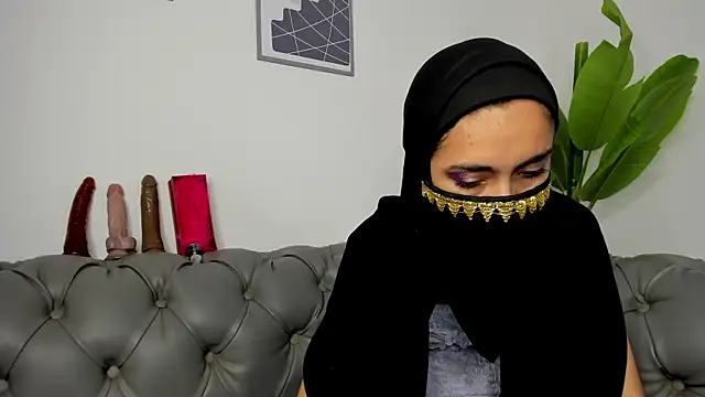 inaya zyad online show from February 14, 2:44 pm