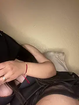 Cameelia online show from January 15, 1:02 am