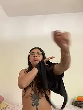 Snapshot of Argentiiniita chatting on December 8, 8:47 pm Argentiiniita online show from December 8, 8:47 pm