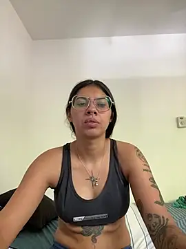 Snapshot of Argentiiniita chatting on February 3, 2:24 pm Argentiiniita online show from February 3, 2:24 pm