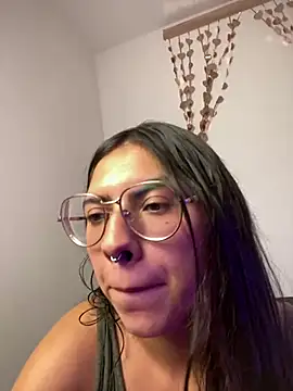 Snapshot of Argentiiniita chatting on February 27, 11:04 pm Argentiiniita online show from February 27, 11:04 pm