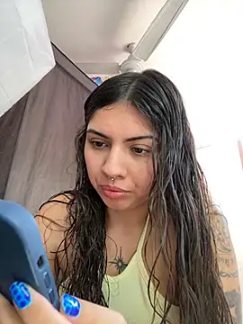 Snapshot of Argentiiniita chatting on November 1, 8:22 pm Argentiiniita online show from November 1, 8:22 pm