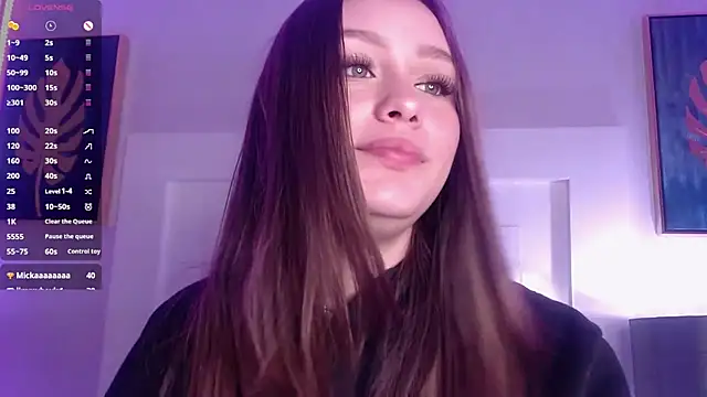 Ivyy Crystal online show from February 24, 3:31 pm