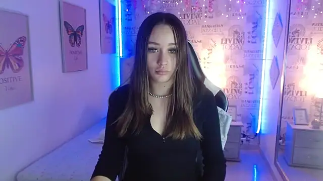 Ivyy Crystal online show from March 10, 9:29 pm