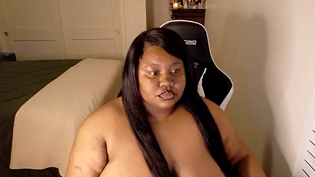 explosivekitty69 online show from November 15, 10:34 am