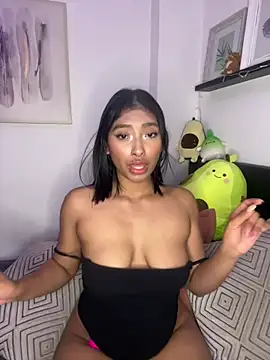 Isabella fasilier online show from January 13, 9:20 pm