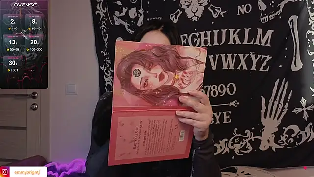 Emmybrightj  online show from October 11, 2:00 am