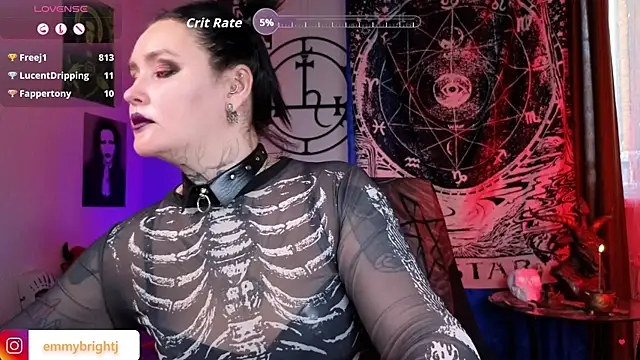 Snapshot of Emmybrightj_ chatting on April 9, 6:52 am Emmybrightj online show from April 9, 6:52 am