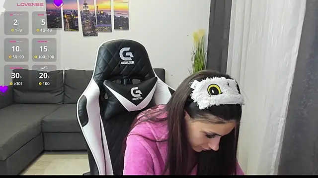 Snapshot of Kimi_Ivy chatting on October 31, 4:24 am Kimi Ivy online show from October 31, 4:24 am