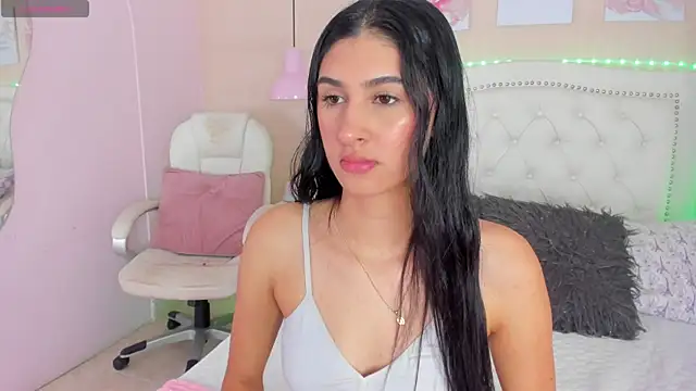 Ashley Evans18 online show from January 4, 11:33 am