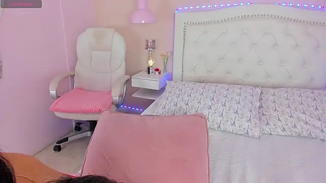Ashley Evans18 online show from January 8, 2:56 pm