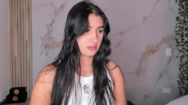 Ashley Evans18 online show from September 18, 12:29 pm