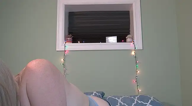 SummerLovingXoXo online show from December 5, 10:34 pm