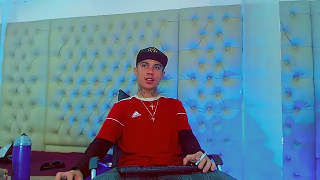 HannibalLester online show from February 6, 9:22 am