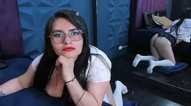 Snapshot of NicoleJonss chatting on March 21, 9:23 am NicoleJonss online show from March 21, 9:23 am