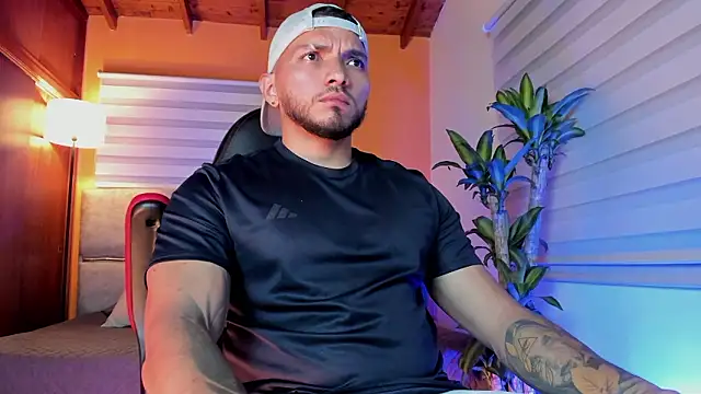 maximusclark1 online show from February 28, 4:46 am