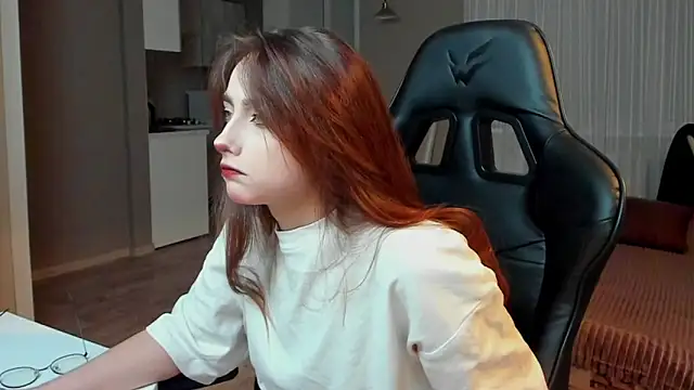 SilverDream online show from February 13, 9:17 pm