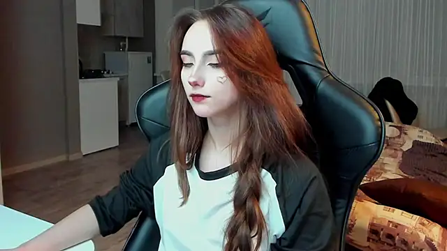 SilverDream online show from February 19, 11:57 pm