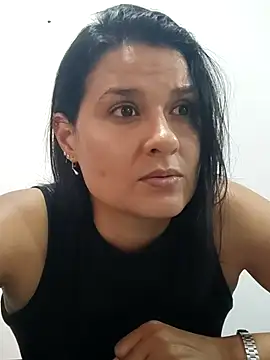 elena jonees online show from October 9, 8:18 pm