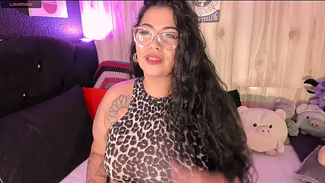 yoishat77 online show from December 5, 6:32 am