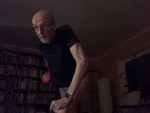 Bula94193 online show from March 13, 7:39 pm