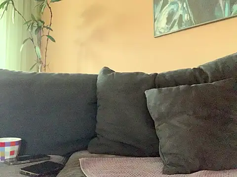 Bula94193 online show from March 17, 5:16 pm