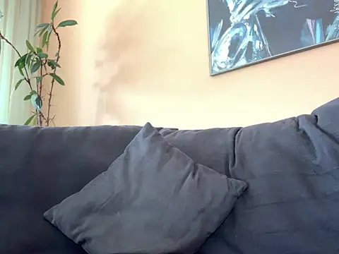 Bula94193 online show from September 11, 11:32 am