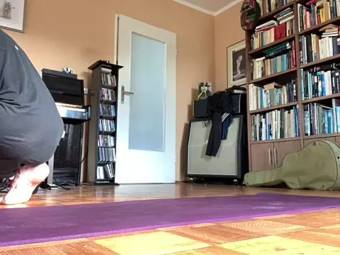 Bula94193 online show from September 20, 9:10 am