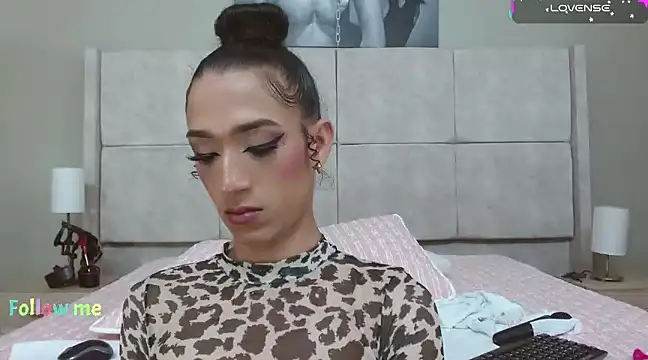Snapshot of sweet_amalia4 chatting on December 30, 11:49 pm sweet amalia4 online show from December 30, 11:49 pm